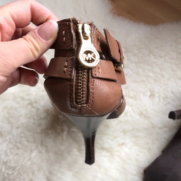 MK - leather strap heel - Picture 4 of 4